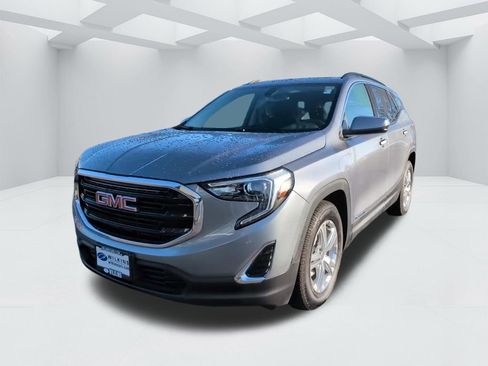Used 2018 GMC Terrain SLE w/ Driver Convenience Package image 10