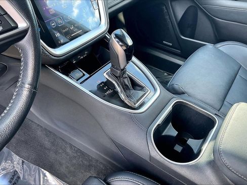 Used 2021 Subaru Outback Limited image 15