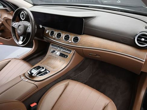 Used 2018 Mercedes-Benz E 300 4MATIC image 45