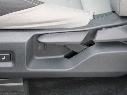 Used 2025 Toyota Tacoma TRD Sport image 43