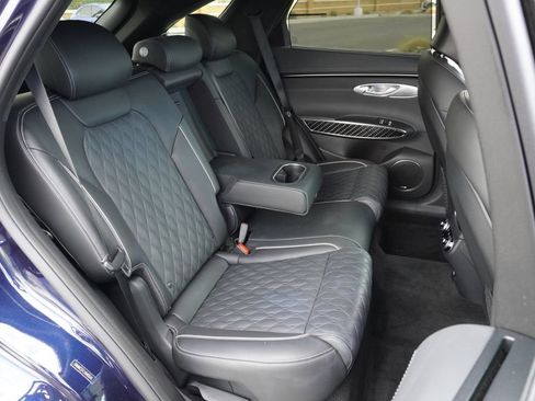 Used 2025 Genesis GV70 3.5T Sport w/ Sport Prestige Package AWD/4WD image 9