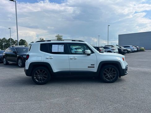 Used 2016 Jeep Renegade 75th Anniversary FWD image 4