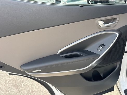 Used 2018 Hyundai Santa Fe Sport FWD image 11
