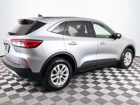 Used 2022 Ford Escape SE w/ Cold Weather Package AWD/4WD image 25