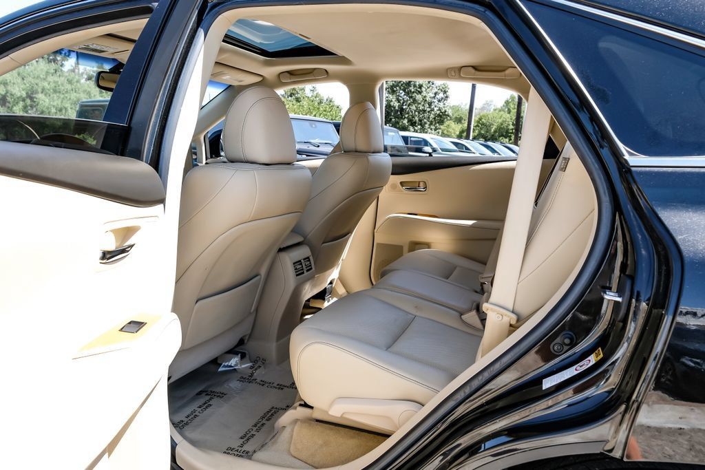 Used 2015 Lexus RX 450h AWD image 39