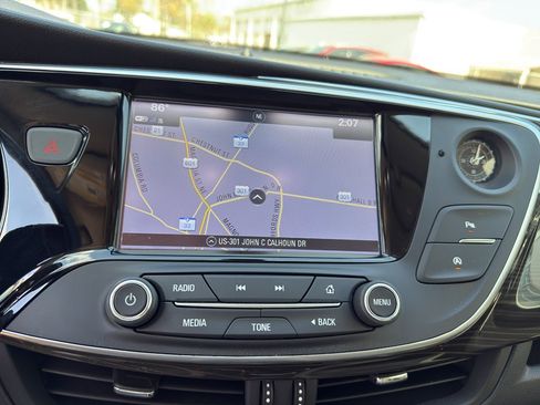 Used 2020 Buick Envision Essence w/ Experience Buick Package image 17