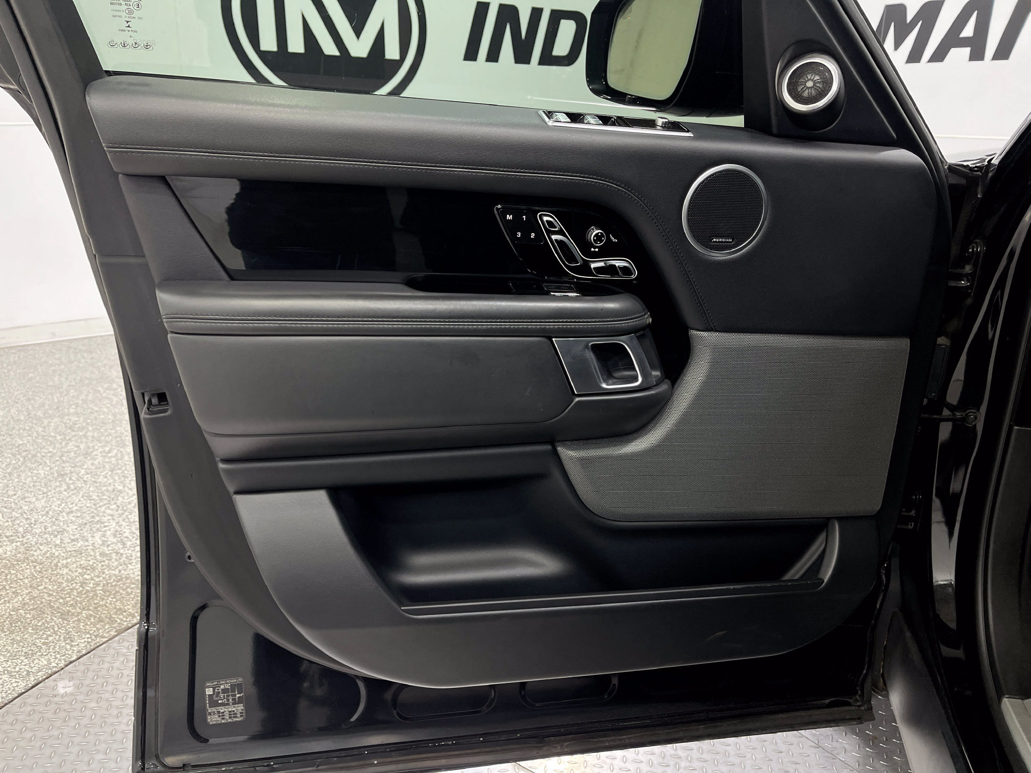 Used 2019 Land Rover Range Rover Supercharged AWD/4WD image 14