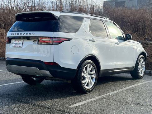 Used 2018 Land Rover Discovery HSE image 8