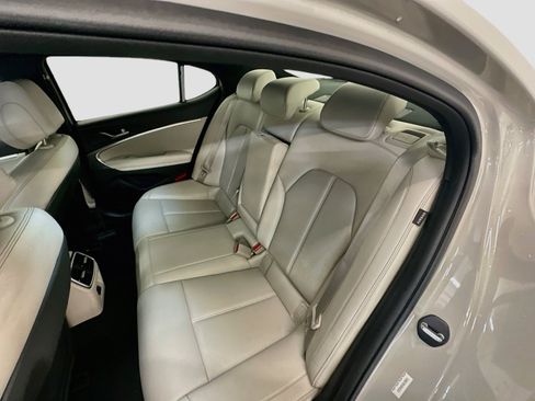 Used 2025 Genesis G70 2.5T AWD/4WD image 29