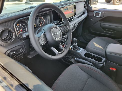 New 2026 Jeep Wrangler Unlimited Rubicon w/ Safety Group image 3