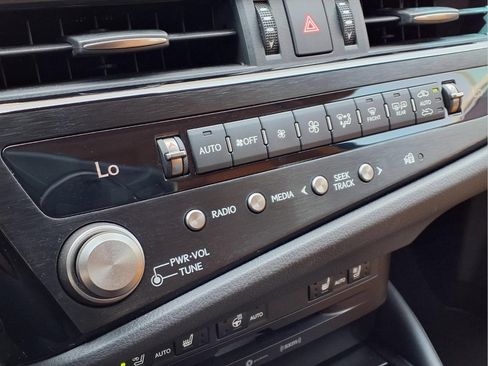 Used 2022 Lexus ES 350 w/ Premium Package FWD image 19