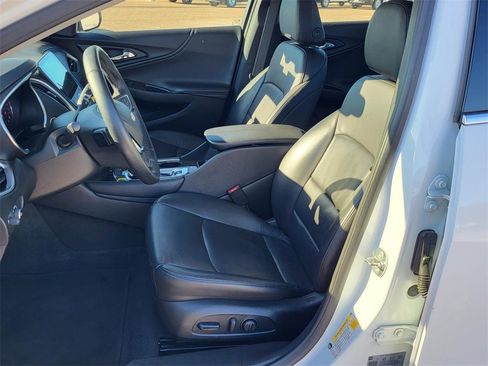 Used 2024 Chevrolet Malibu LT image 16