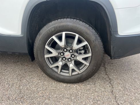 Used 2020 GMC Acadia SLE image 8