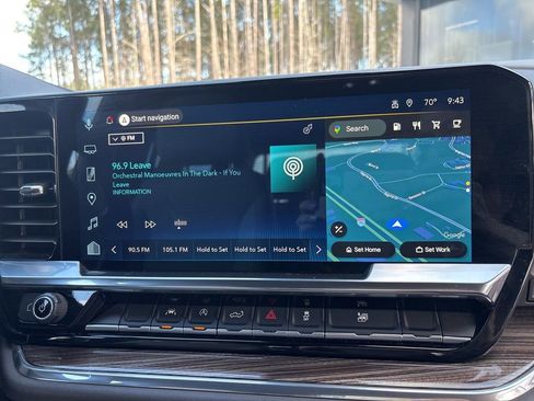 Used 2025 Chevrolet Silverado 1500 LT AWD/4WD image 33