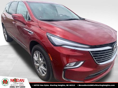 Used 2023 Buick Enclave Essence w/ Experience Buick Package FWD image 2