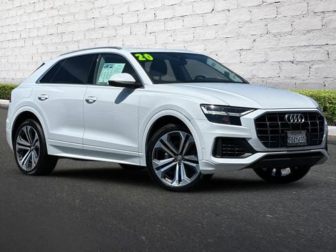 Used 2020 Audi Q8 Premium Plus w/ Premium Plus Package AWD/4WD image 2