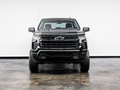 Used 2023 Chevrolet Silverado 1500 RST image 2