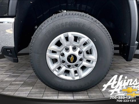 New 2025 Chevrolet Silverado 2500 LT w/ Safety Package AWD/4WD image 18