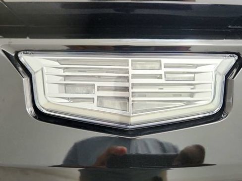 Used 2024 Cadillac Lyriq Luxury RWD image 34