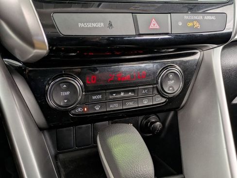 Used 2025 Mitsubishi Eclipse Cross AWD image 17