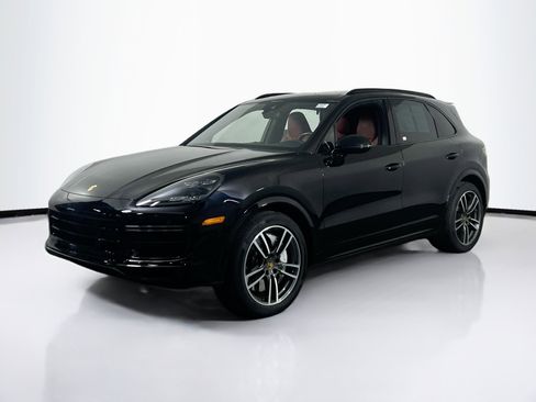 Used 2020 Porsche Cayenne Turbo image 1