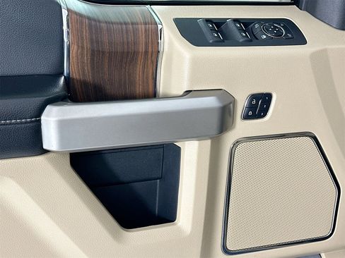 Used 2016 Ford F150 Lariat w/ Equipment Group 501A Mid image 19