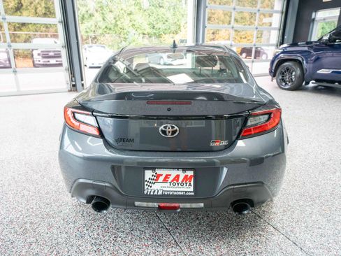 New 2025 Toyota GR86 Premium w/ GR Wheel Package (TMS image 3