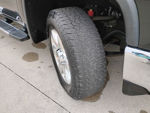 Used 2021 Chevrolet Silverado 3500 LTZ w/ LTZ Plus Package image 28