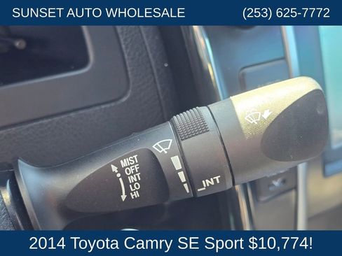 Used 2014 Toyota Camry SE FWD image 25