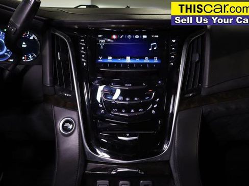 Used 2017 Cadillac Escalade Platinum image 14