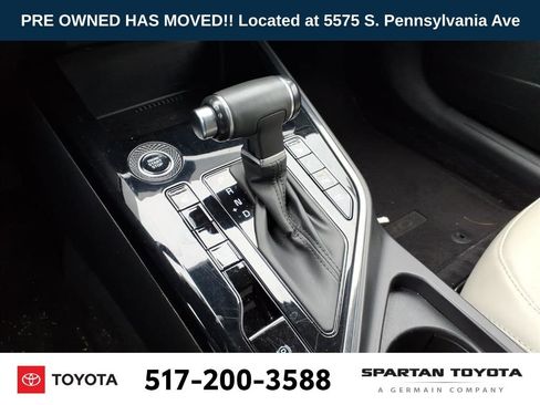 Used 2023 Kia Niro EX image 20