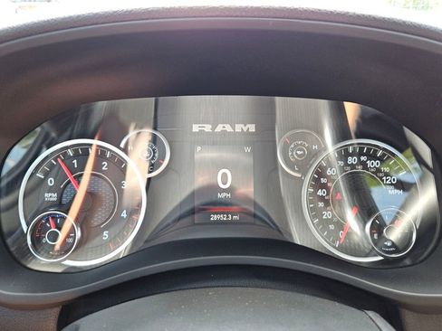 Used 2024 RAM 3500 Tradesman w/ Chrome Appearance Group AWD/4WD image 22