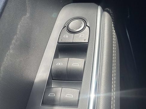 Used 2024 GMC Acadia Elevation FWD image 22