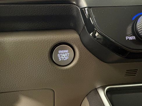 New 2026 Kia Carnival FWD image 26