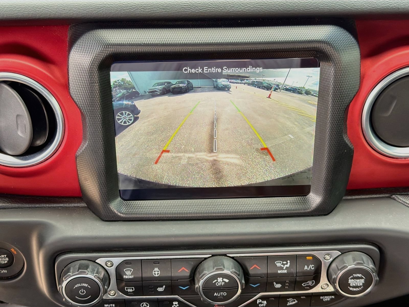 Used 2018 Jeep Wrangler Rubicon AWD/4WD image 29