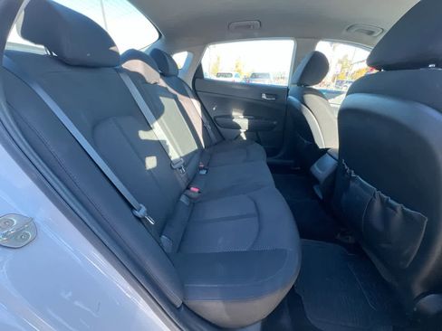 Used 2018 Kia Optima LX image 24