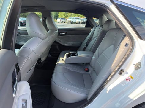 Used 2019 Toyota Avalon Limited w/ Advanced Safety Package FWD image 26