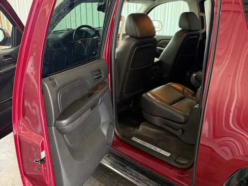 Used 2009 GMC Yukon XL Denali image 12