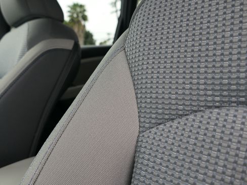 Certified 2025 Subaru Forester Premium image 11