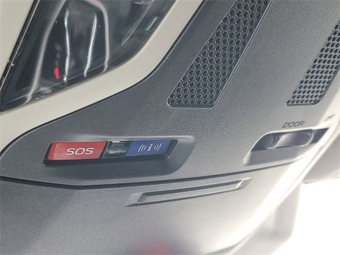 Certified 2025 Subaru Outback Premium w/ Popular Package #1A image 30