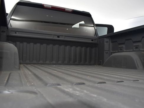 Used 2022 Chevrolet Silverado 1500 LT Trail Boss image 27