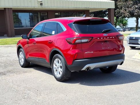 Certified 2023 Ford Escape Active AWD/4WD image 3
