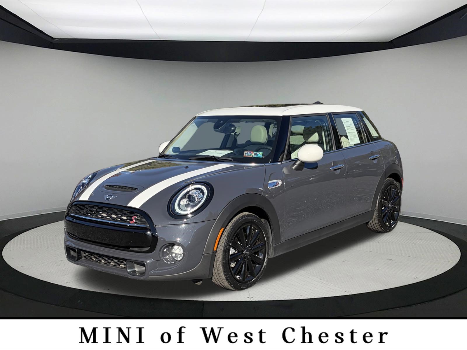 Used 2019 MINI Cooper S FWD image 1