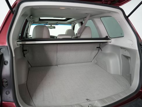 Used 2011 Subaru Forester 2.5X Premium w/ All-Weather Pkg image 31