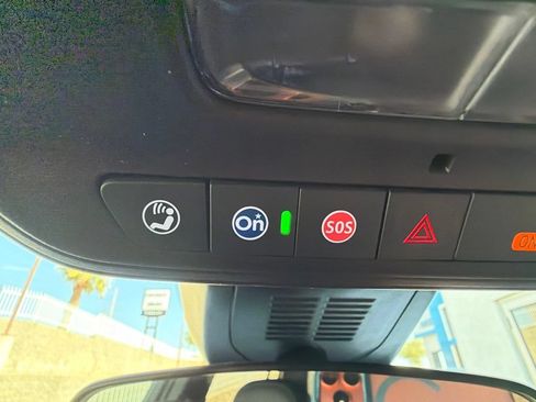 Used 2026 Chevrolet Equinox LT w/ Convenience Package II FWD image 33