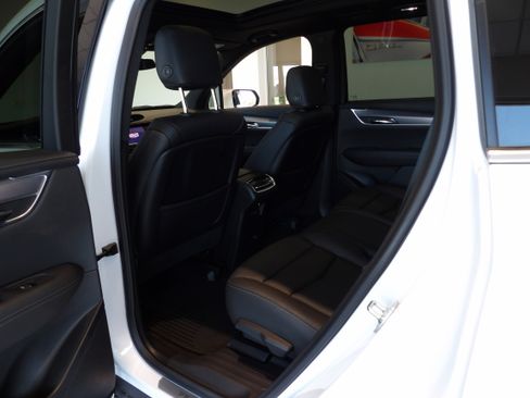 Used 2025 Cadillac XT6 Luxury AWD/4WD image 20