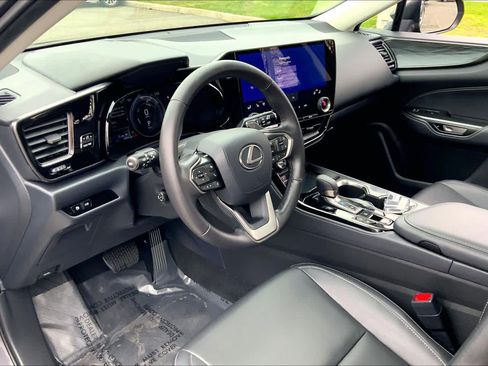 Used 2025 Lexus NX 350h AWD w/ Cold Area Package image 18