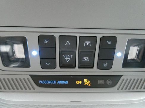 Used 2022 Ford Explorer XLT w/ Equipment Group 202A AWD/4WD image 30