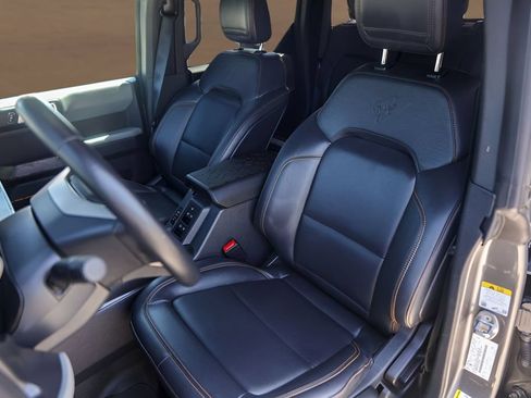 Used 2022 Ford Bronco Badlands AWD/4WD image 7