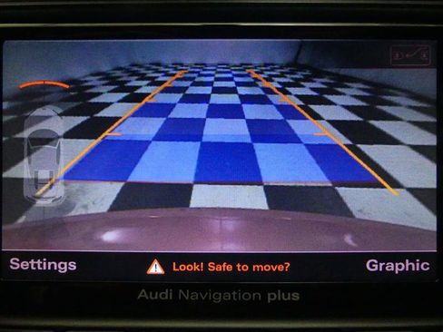 Used 2014 Audi R8 V8 w/ Convenience Package image 10